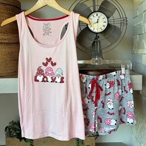 NWOT Gnome Shorts & Tank Pajama Set Pink/Gray Red Hearts